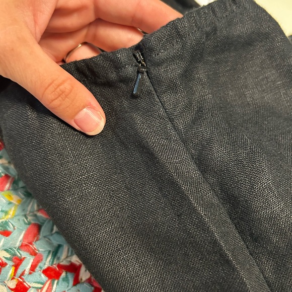 Black Linen Side Zip Wide Crop Pant - Picture 4 of 5